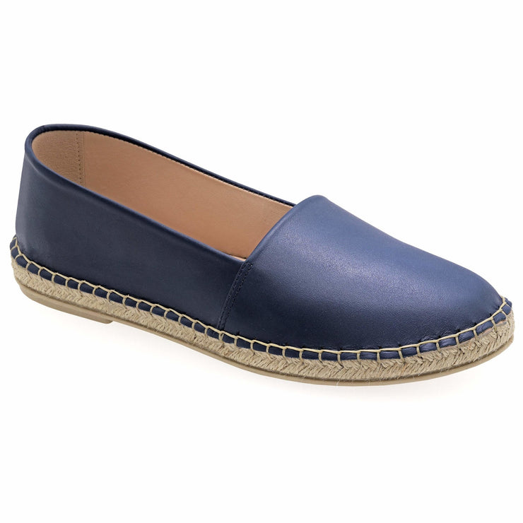 Emmanuela - handcrafted for you® Espadrilles aus Leder mit geschlossener Spitze aus Blau leder