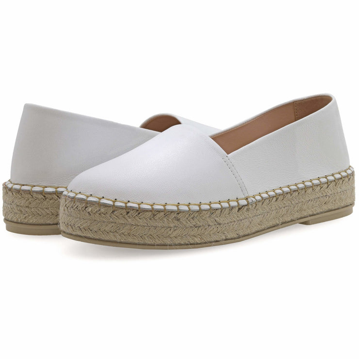 Emmanuela - handcrafted for you® Flache Espadrilles aus Leder mit geschlossener Spitze aus Weiße leder