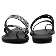 Emmanuela - handcrafted for you® Zehenringsandalen mit Mäandern "Spetses" aus Silber leder